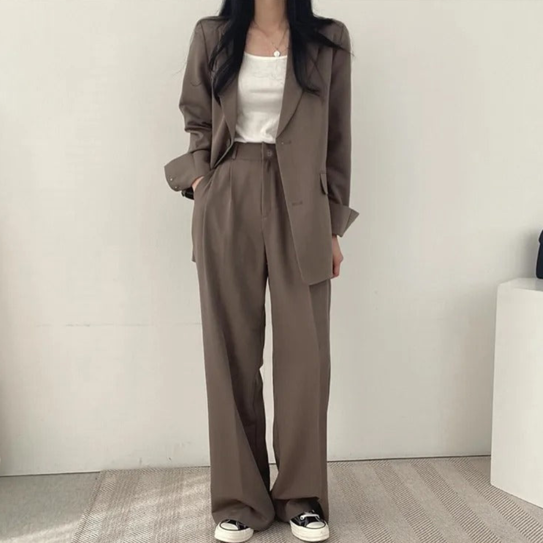 Gestructureerde en chique dames set met comfortabele blazer en broek