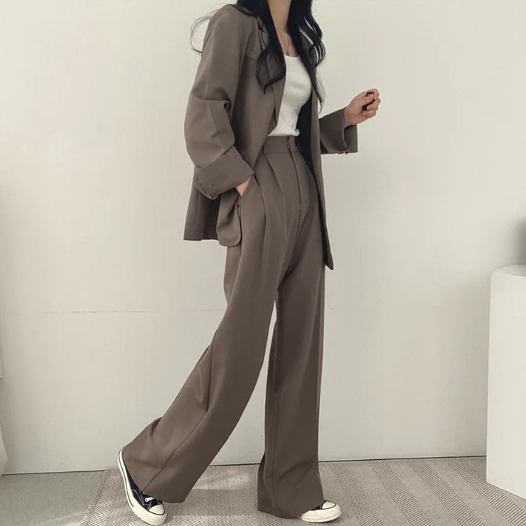 Gestructureerde en chique dames set met comfortabele blazer en broek
