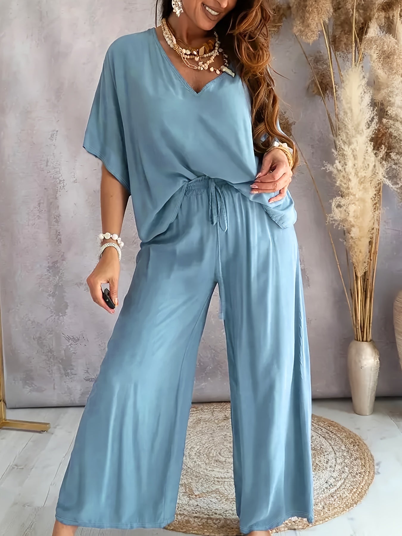Jaantje | Zomerse Lounge Set met Wijde Broek en V-Hals Top