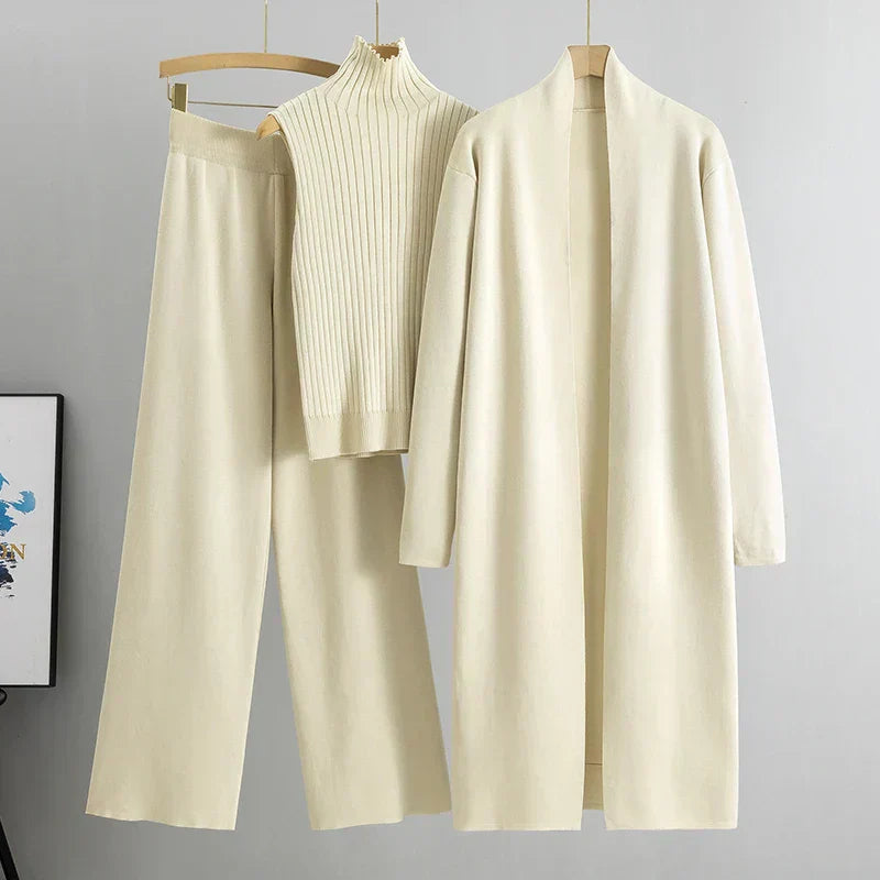 Zachte en comfortabele dames set met chique lange jas