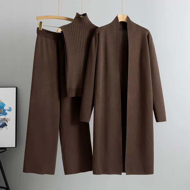 Zachte en comfortabele dames set met chique lange jas