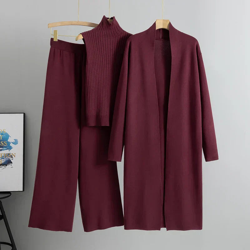 Zachte en comfortabele dames set met chique lange jas