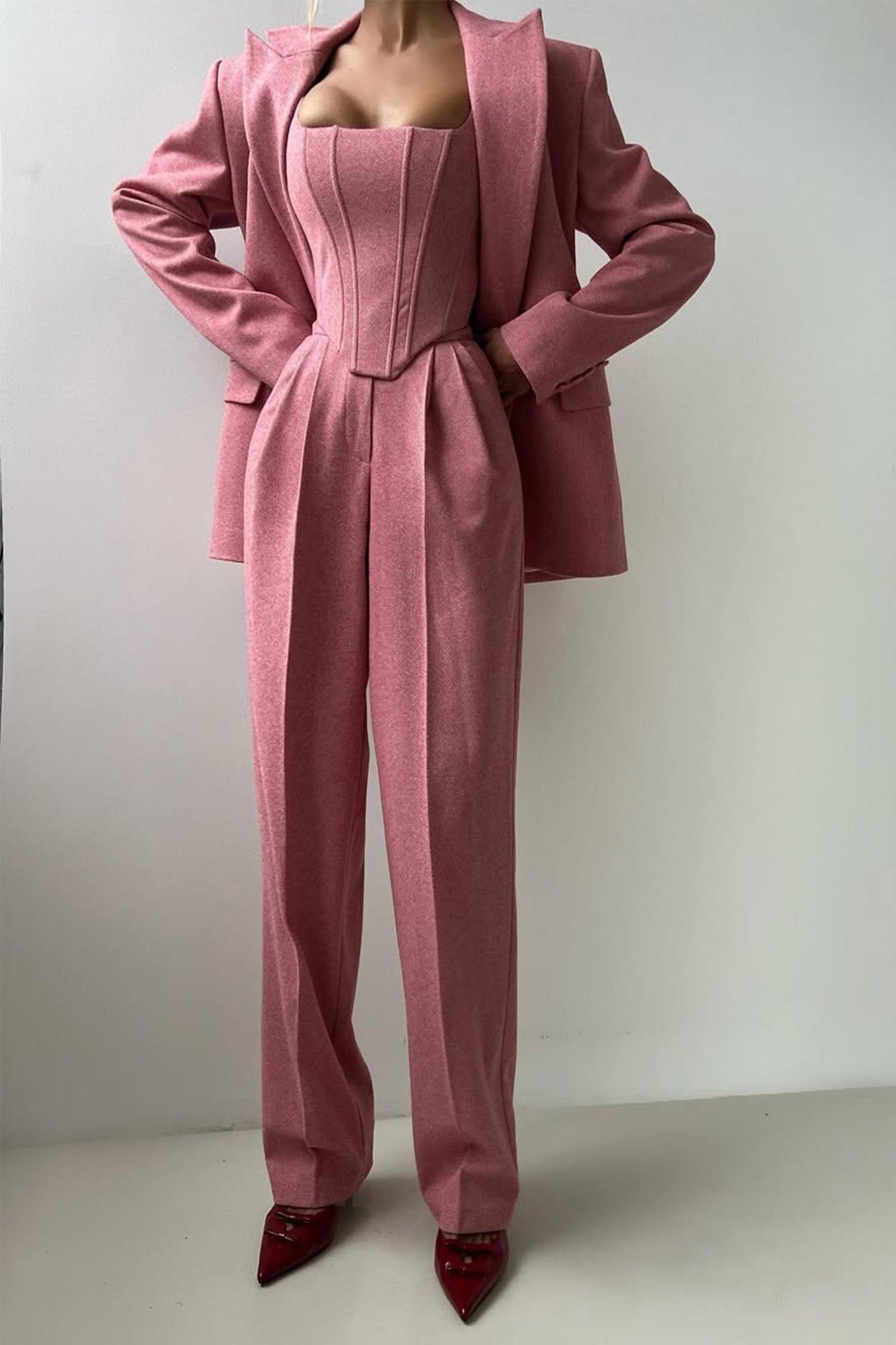Stijlvolle gestructureerde dames set met luxe blazer en pantalon