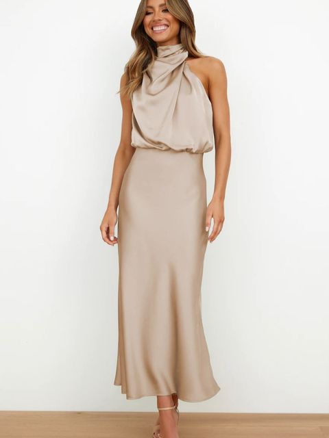 Kathalina | Satijnen Halterjurk met Elegante Halslijn