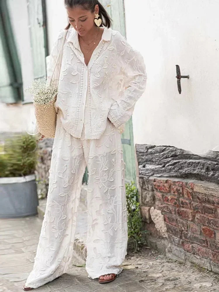 Kalie | Zomerse Geborduurde Broek en Blouse Set