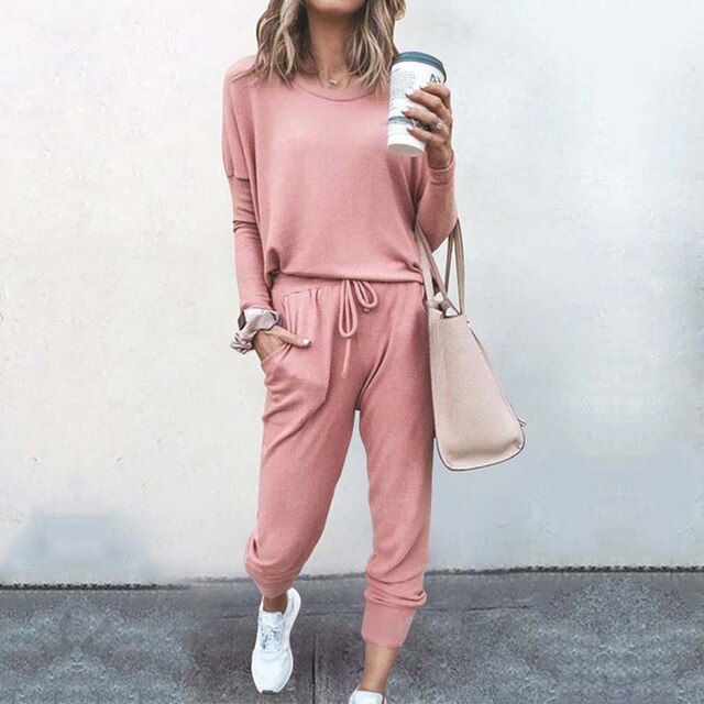 Zachte en comfortabele dames loungewear set met warme sweater