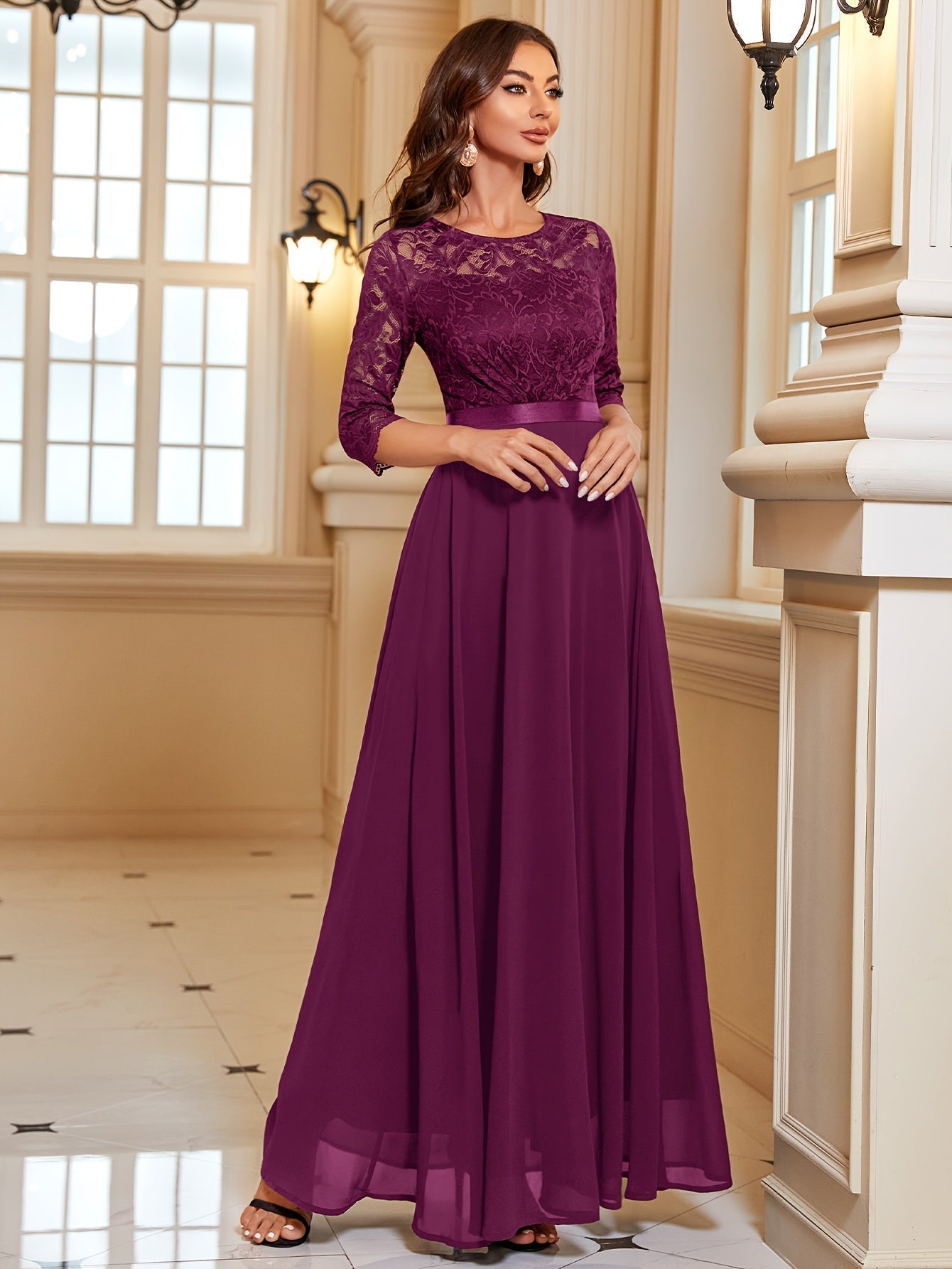 Jona | Elegante Maxi Jurk met Kantdetails