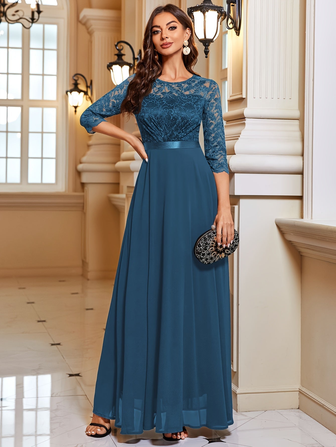 Jona | Elegante Maxi Jurk met Kantdetails