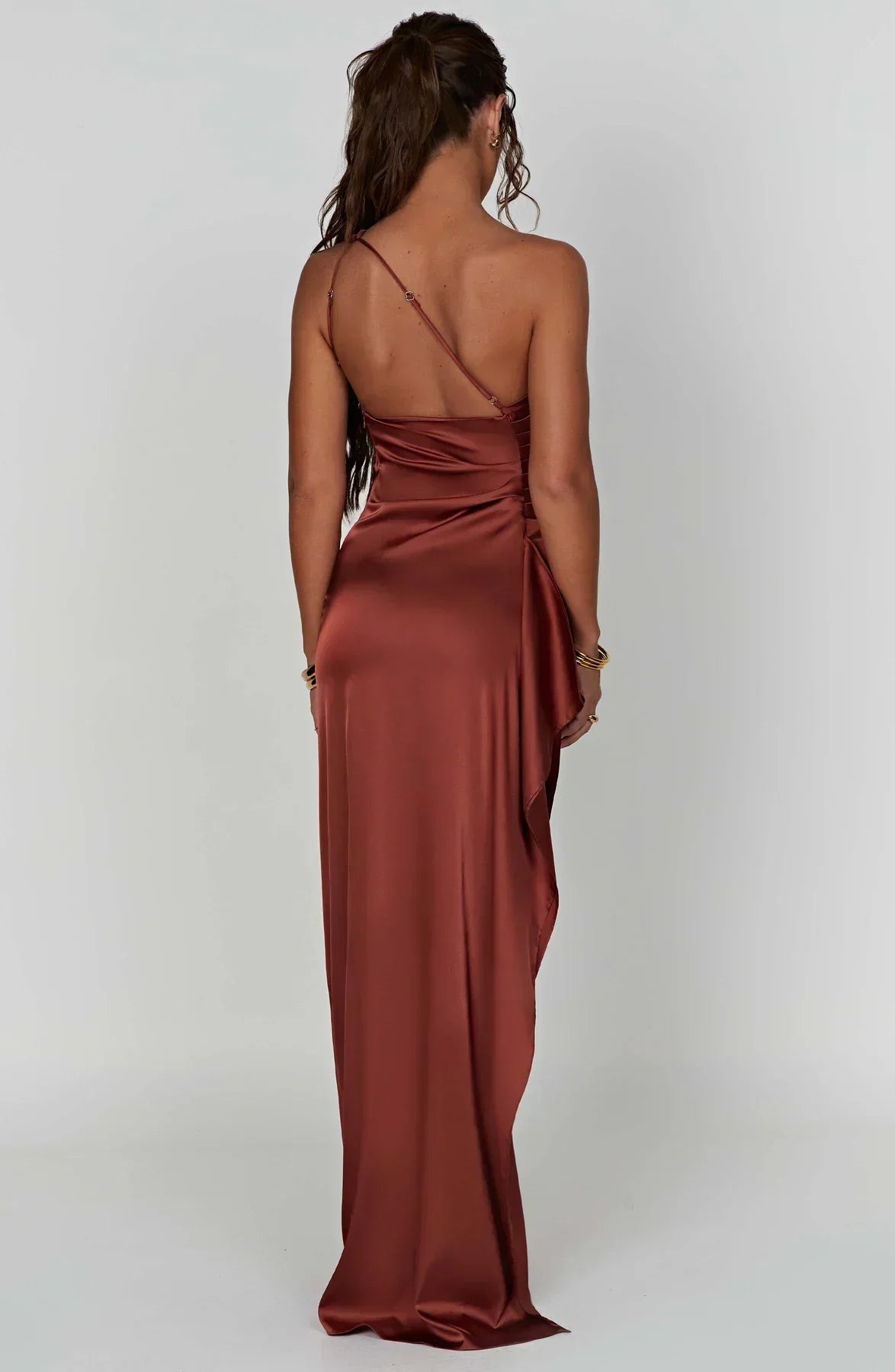 Jadey | Satijnen One-Shoulder Avondjurk met Hoge Split