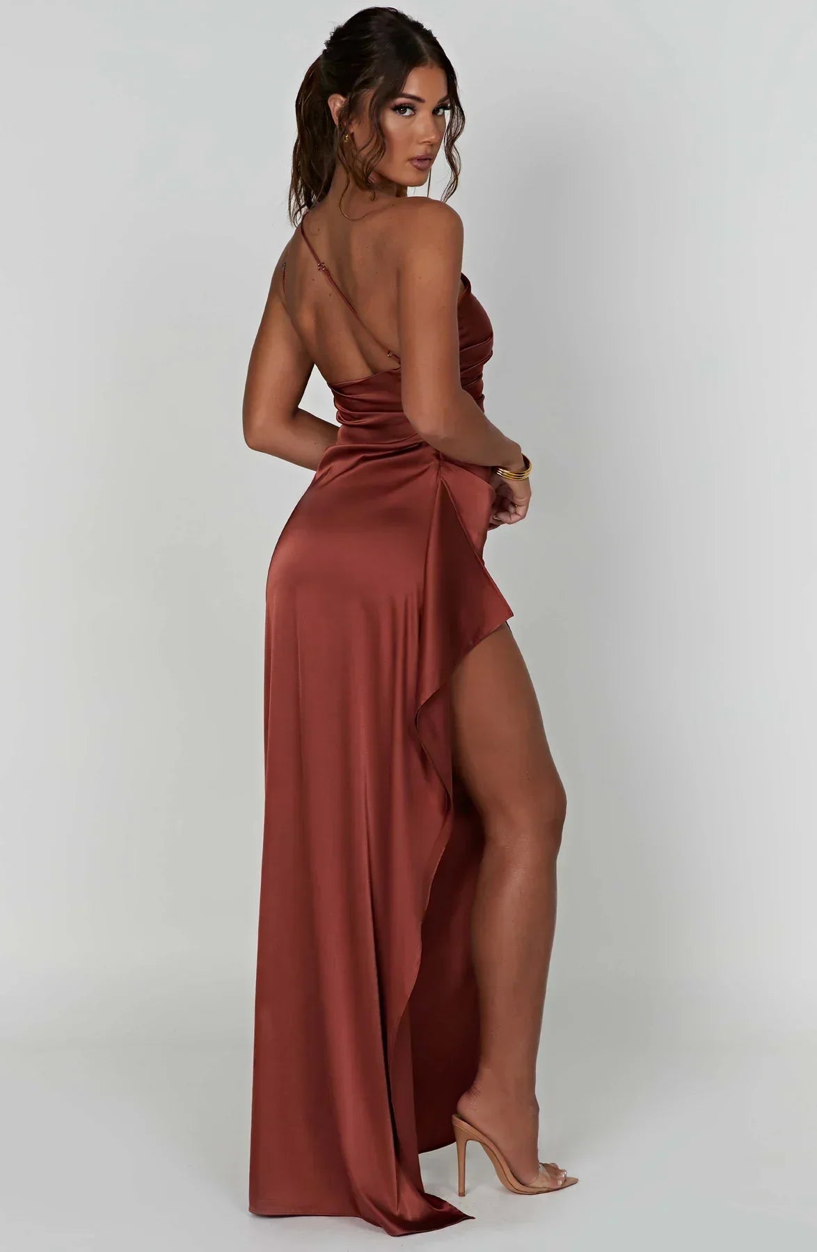 Jadey | Satijnen One-Shoulder Avondjurk met Hoge Split