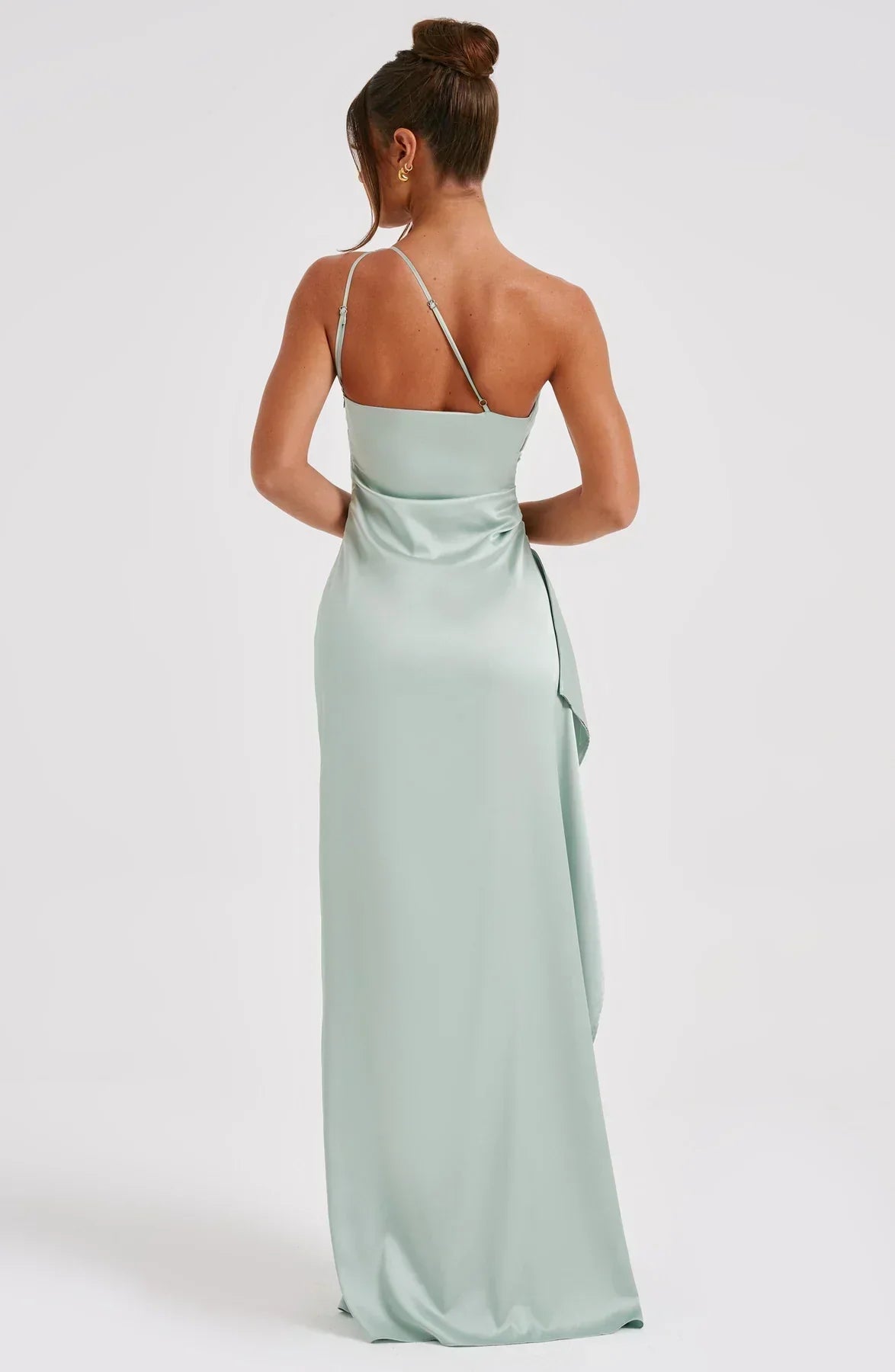 Jadey | Satijnen One-Shoulder Avondjurk met Hoge Split