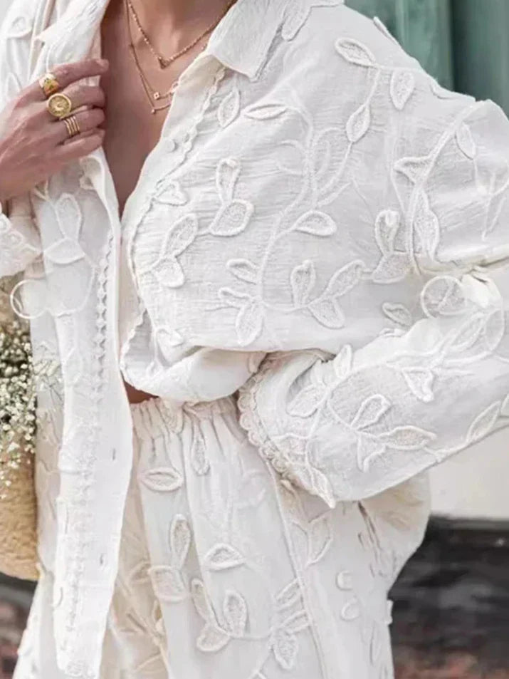 Kalie | Zomerse Geborduurde Broek en Blouse Set